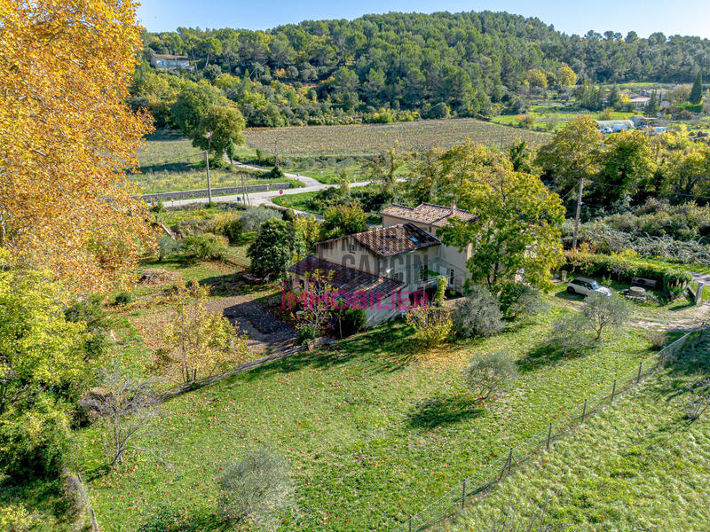 Maison - 177 m² - 7 pièces