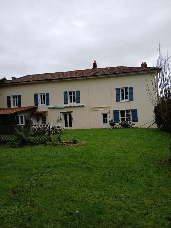 Maison - 213 m² - 8 pièces