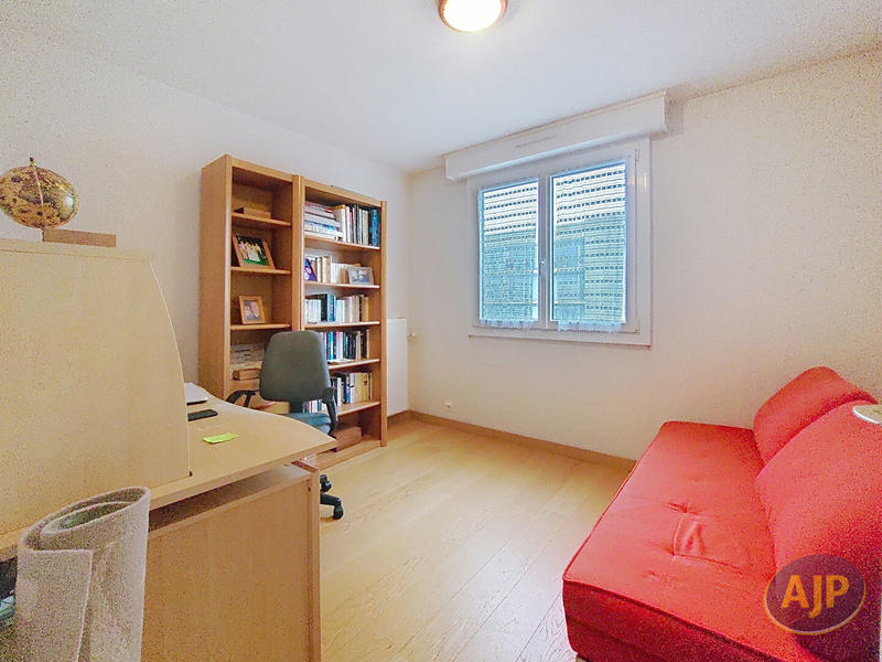 Appartement - 83 m² - 4 pièces