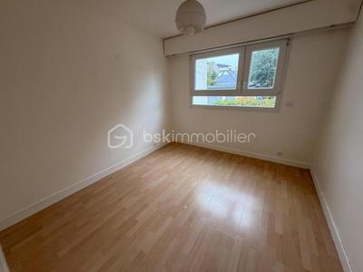 Appartement - 81 m² - 3 pièces