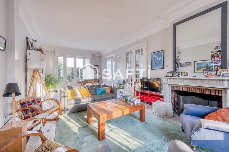 Hôtel particulier - 203 m² - 7 pièces