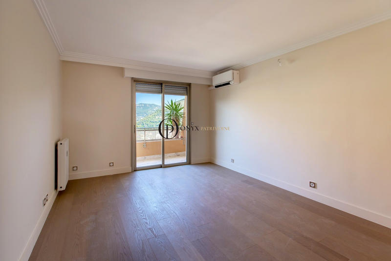 Appartement - 153 m² - 4 pièces