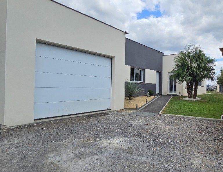 Maison - 121 m² - 5 pièces