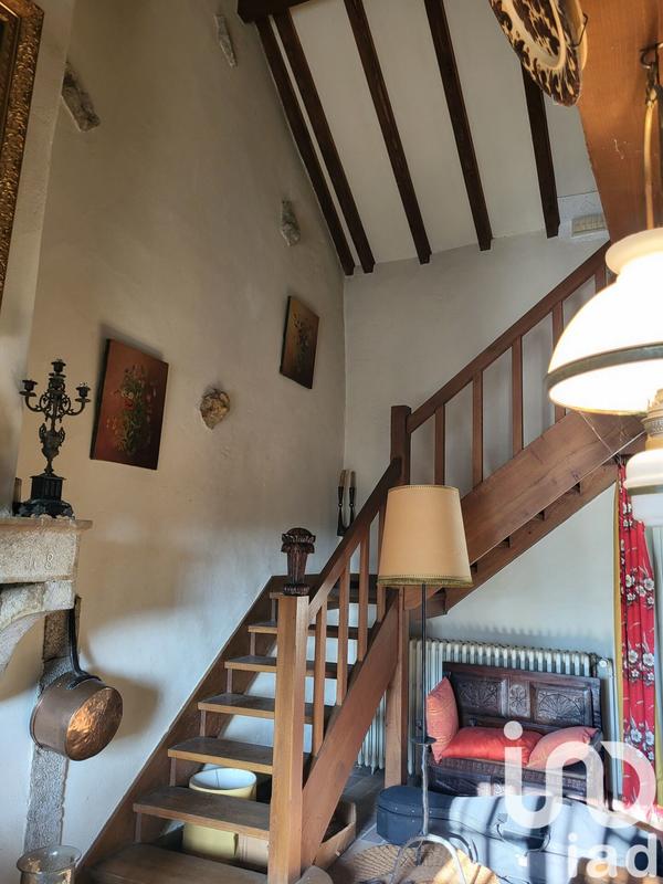 Maison - 250 m² - 8 pièces