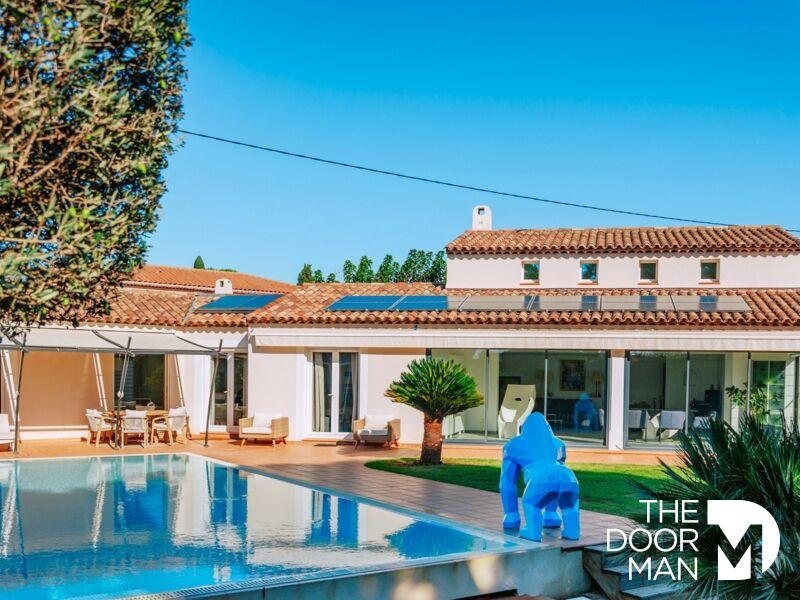 Propriété - 287 m² - 7 pièces