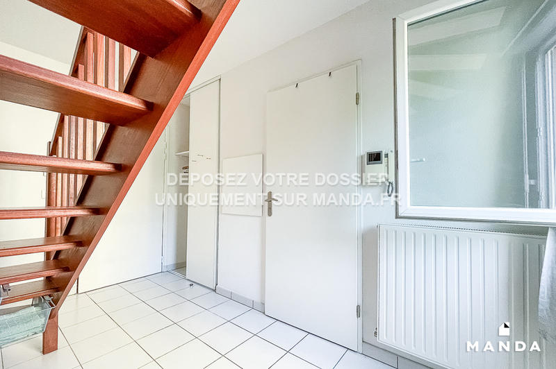 Studio - 30 m² - 1 pièce