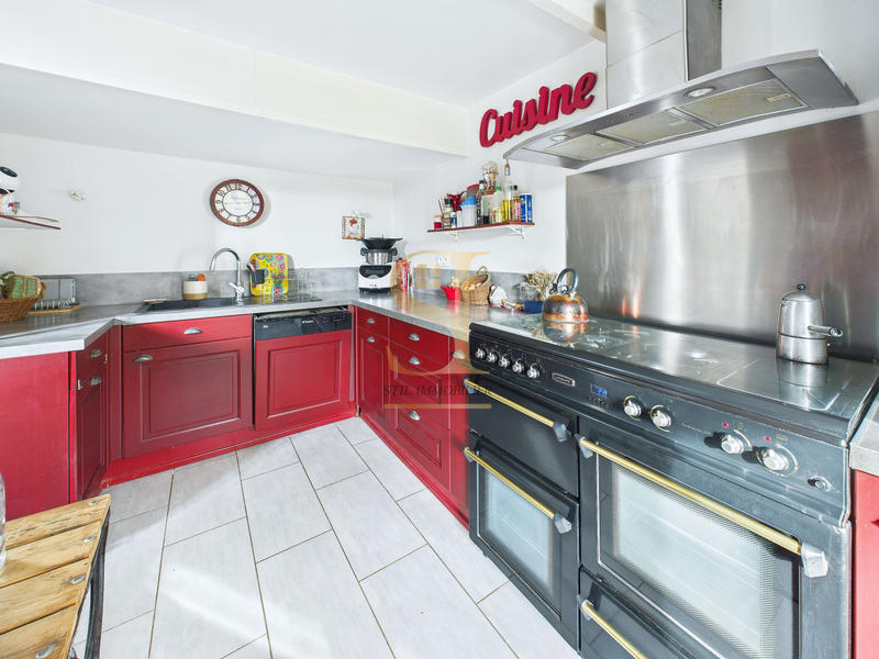 Maison - 140 m² - 7 pièces