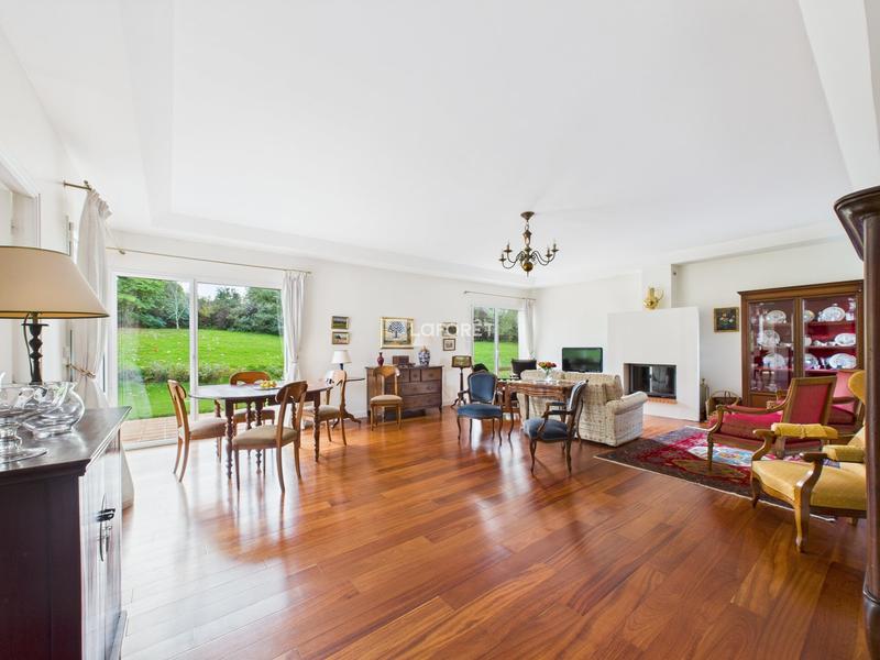 Maison - 179 m² - 5 pièces