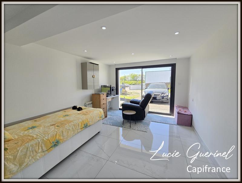 Maison - 200 m² - 7 pièces