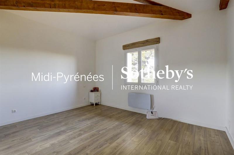 Maison - 356 m² - 10 pièces