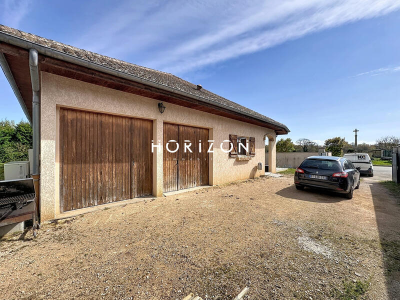 Maison - 202 m² - 8 pièces