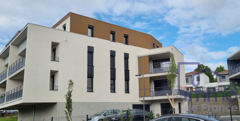 Appartement - 90 m² - 4 pièces