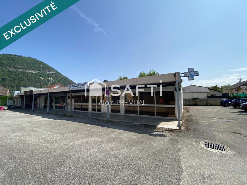 Local commercial - 386 m² - 16 pièces