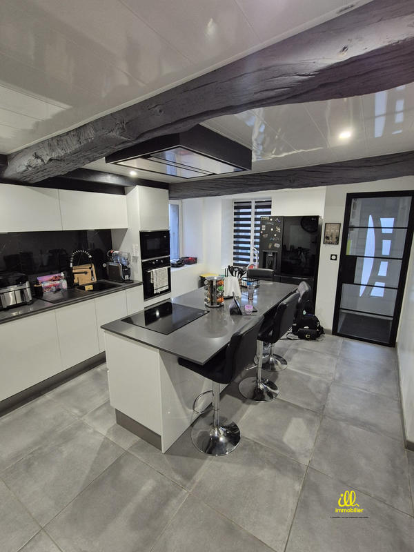 Maison - 128 m² - 6 pièces