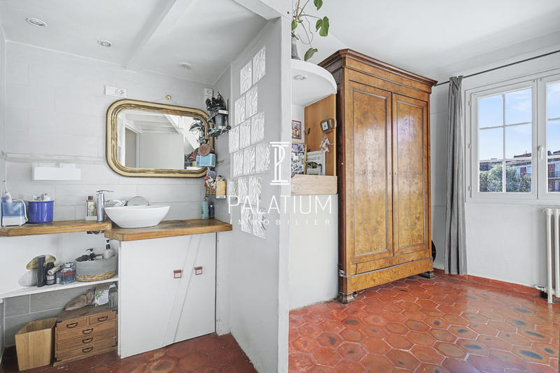 Appartement - 169 m² - 9 pièces