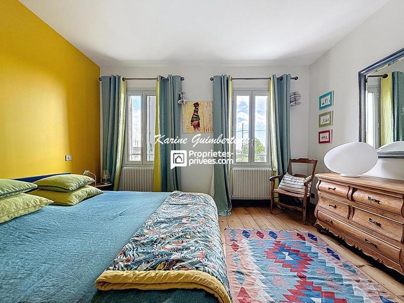 Maison - 321 m² - 8 pièces