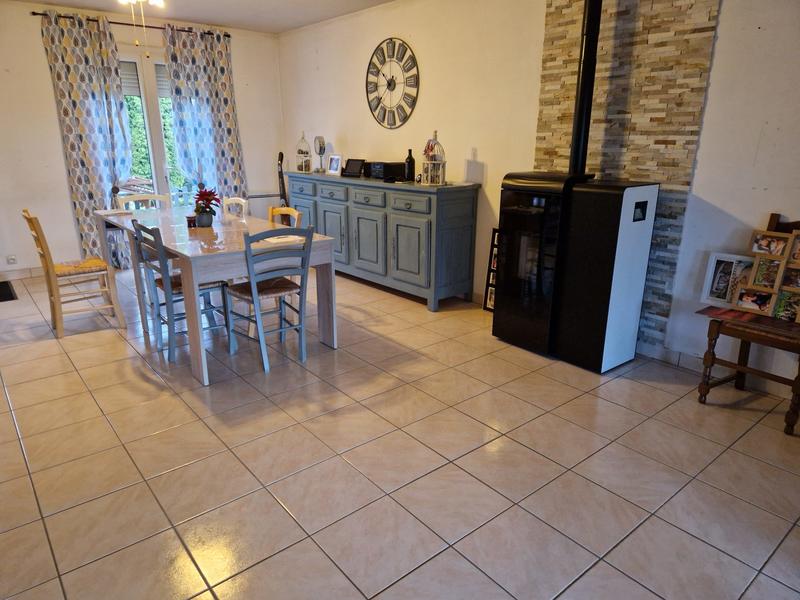 Maison - 95 m² - 4 pièces