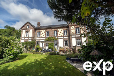 Maison - 198 m² - 8 pièces