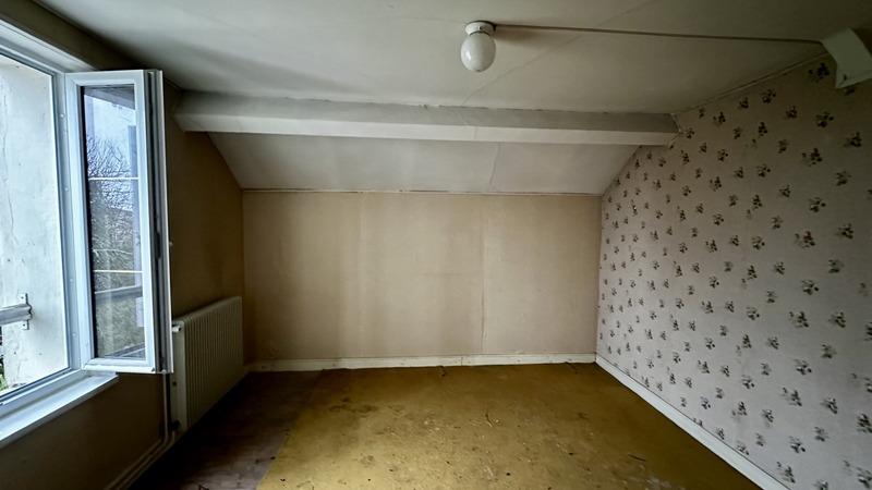 Maison - 95 m² - 5 pièces