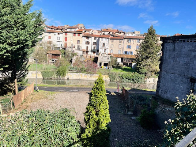 Immeuble - 20 pièces