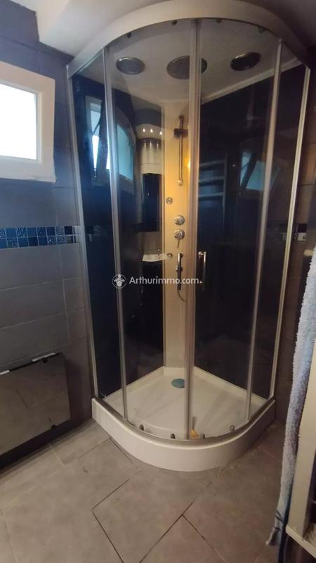 Maison - 171 m² - 7 pièces