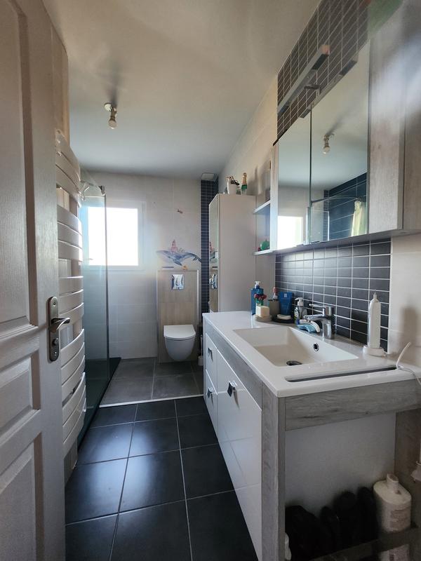 Maison - 90 m² - 5 pièces