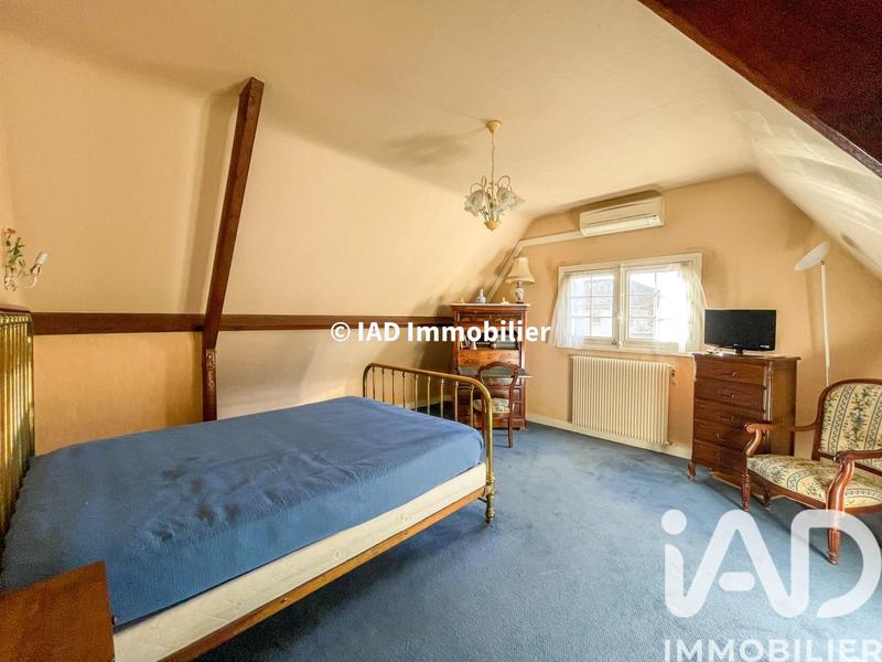 Maison - 218 m² - 9 pièces