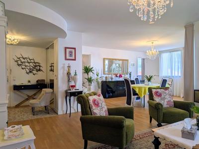 Appartement bourgeois - 132 m² - 4 pièces