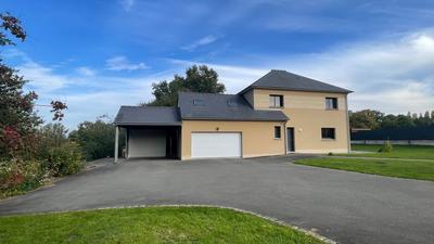 Maison - 146 m² - 8 pièces