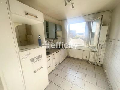 Appartement - 76 m² - 4 pièces