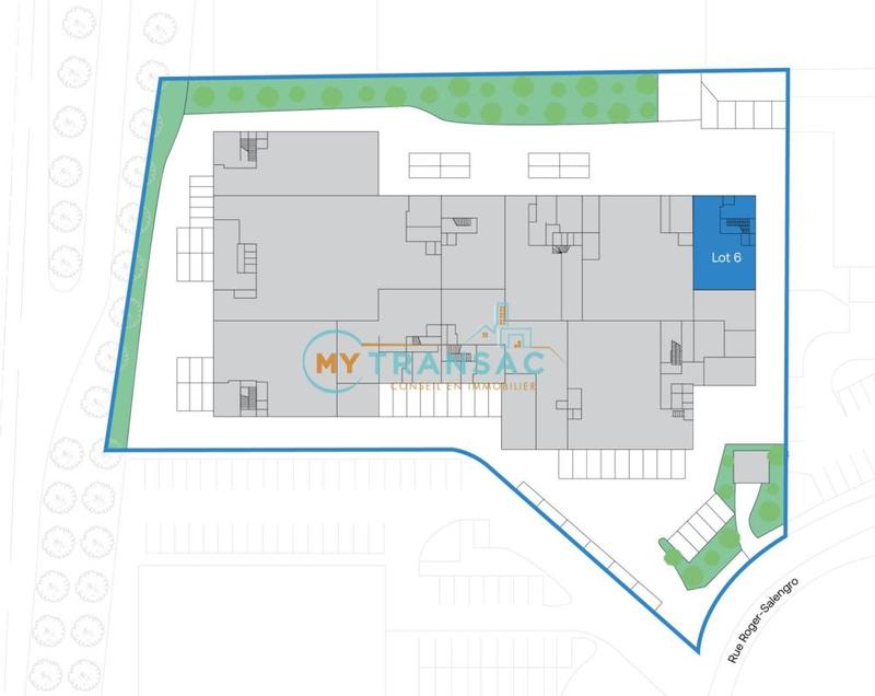 Local d'activité / Entrepôt - 396 m²