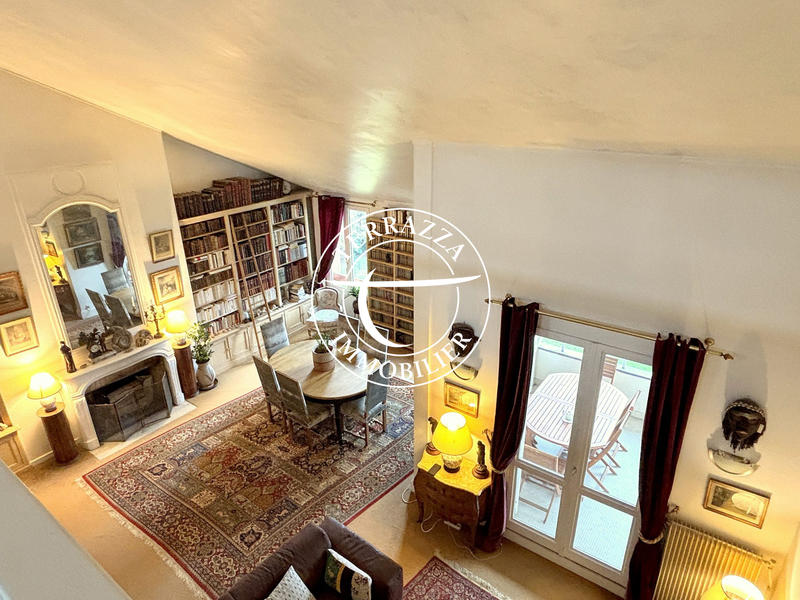 Duplex - 198 m² - 8 pièces