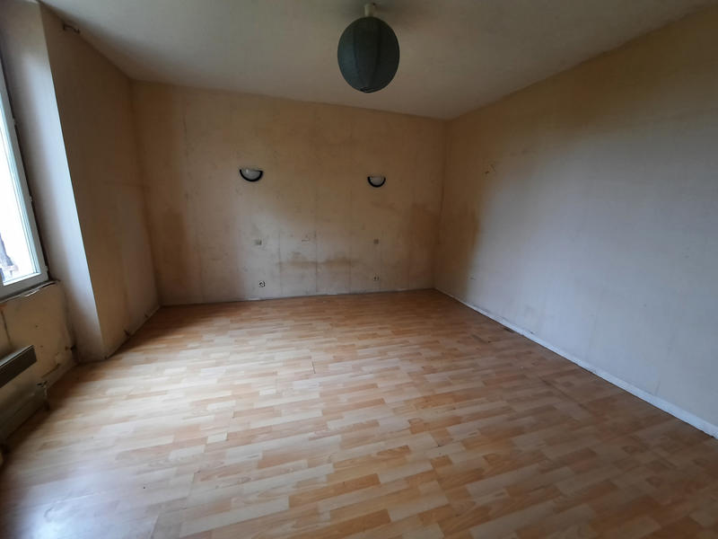 Maison - 210 m² - 8 pièces