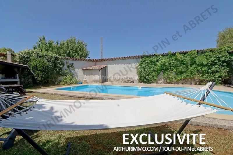 Maison - 159 m² - 5 pièces