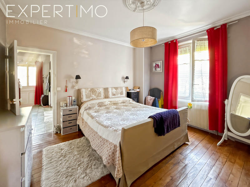 Maison - 135 m² - 6 pièces