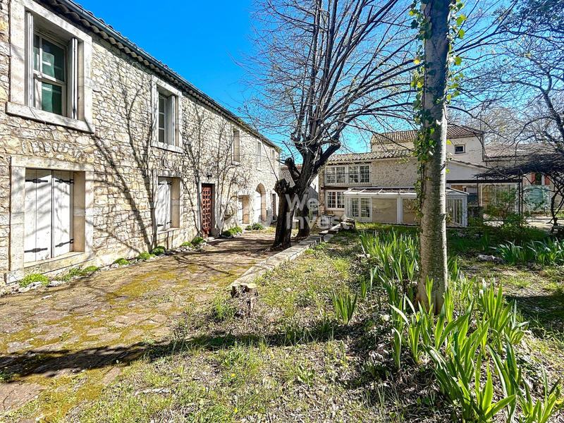 Villa - 316 m² - 11 pièces