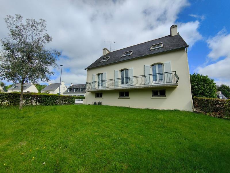 Maison - 152 m² - 6 pièces