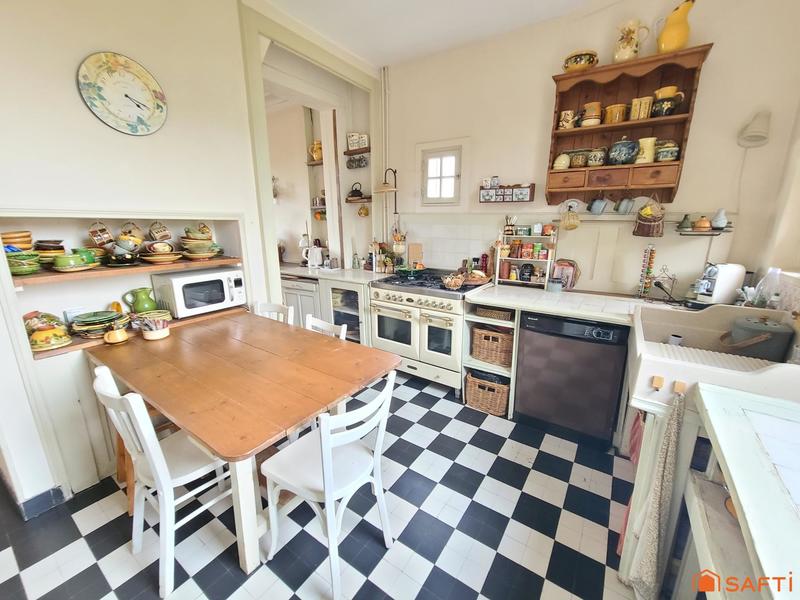 Maison de maîtres - 175 m² - 9 pièces