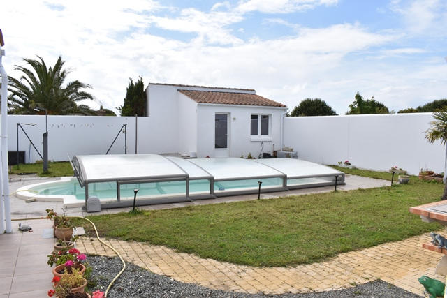 Maison - 180 m² - 5 pièces