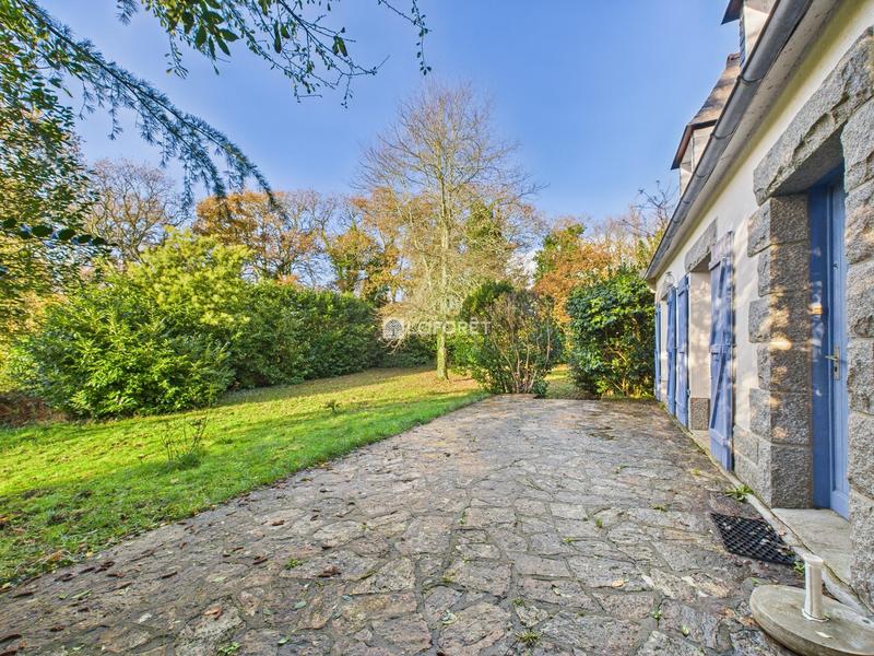 Maison traditionnelle - 138 m² - 6 pièces