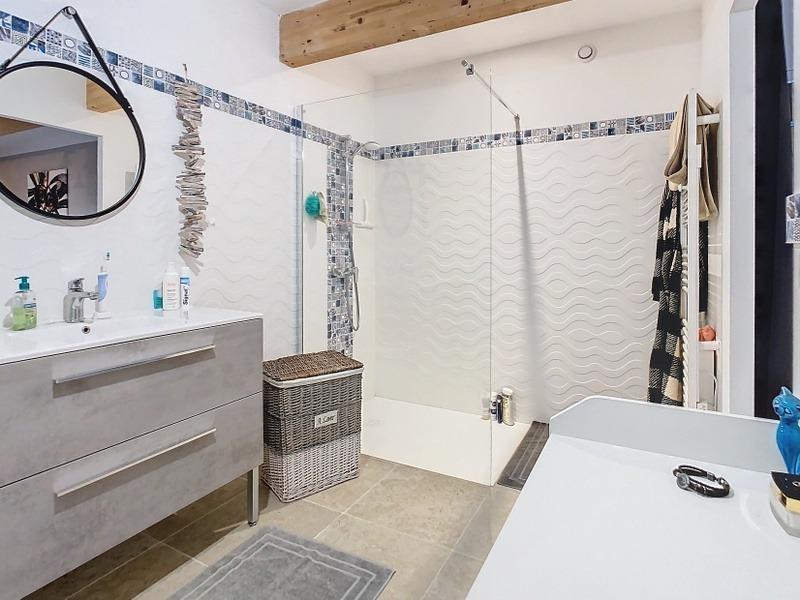 Corps de ferme - 190 m² - 6 pièces