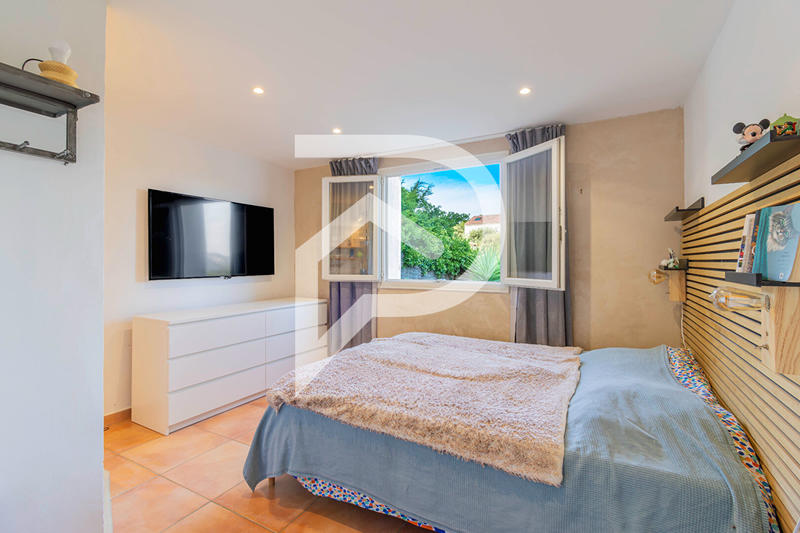 Maison - 115 m² - 4 pièces