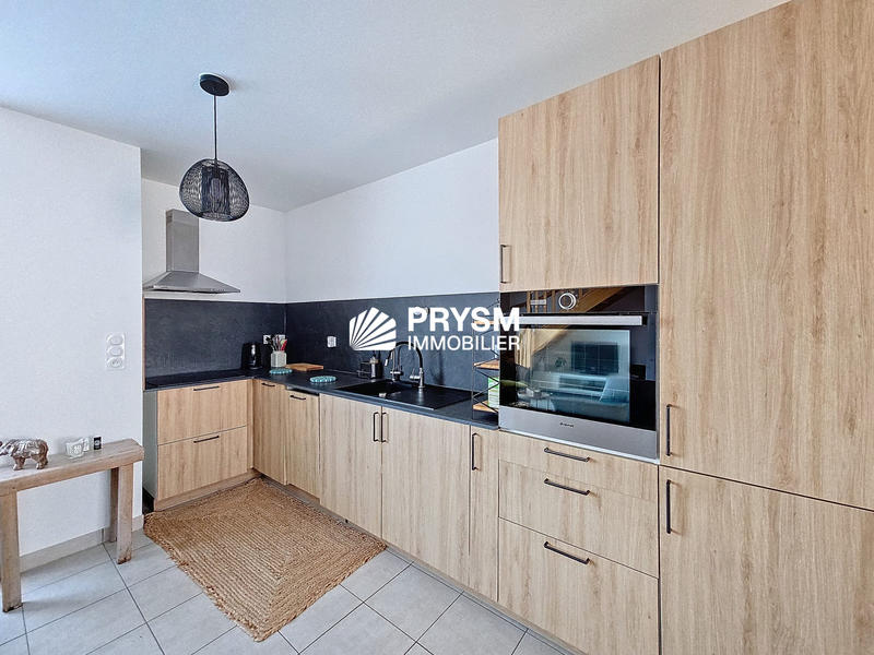 Appartement - 80 m² - 4 pièces