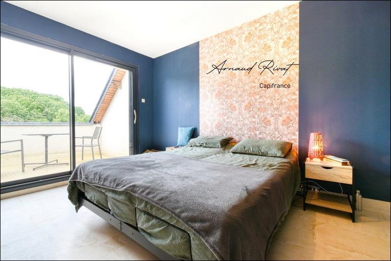 Maison - 219 m² - 8 pièces