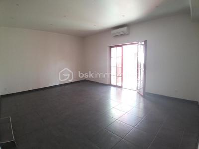 Appartement - 98 m² - 4 pièces