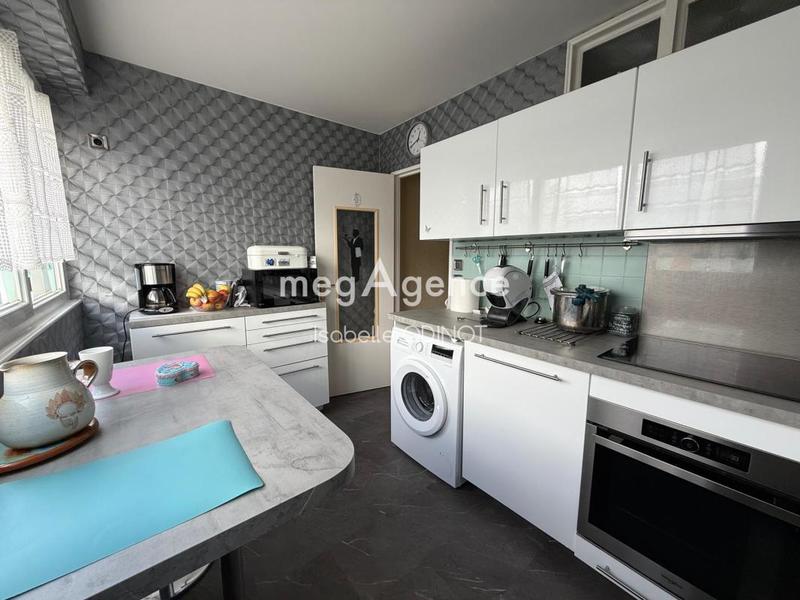 Appartement - 79 m² - 4 pièces