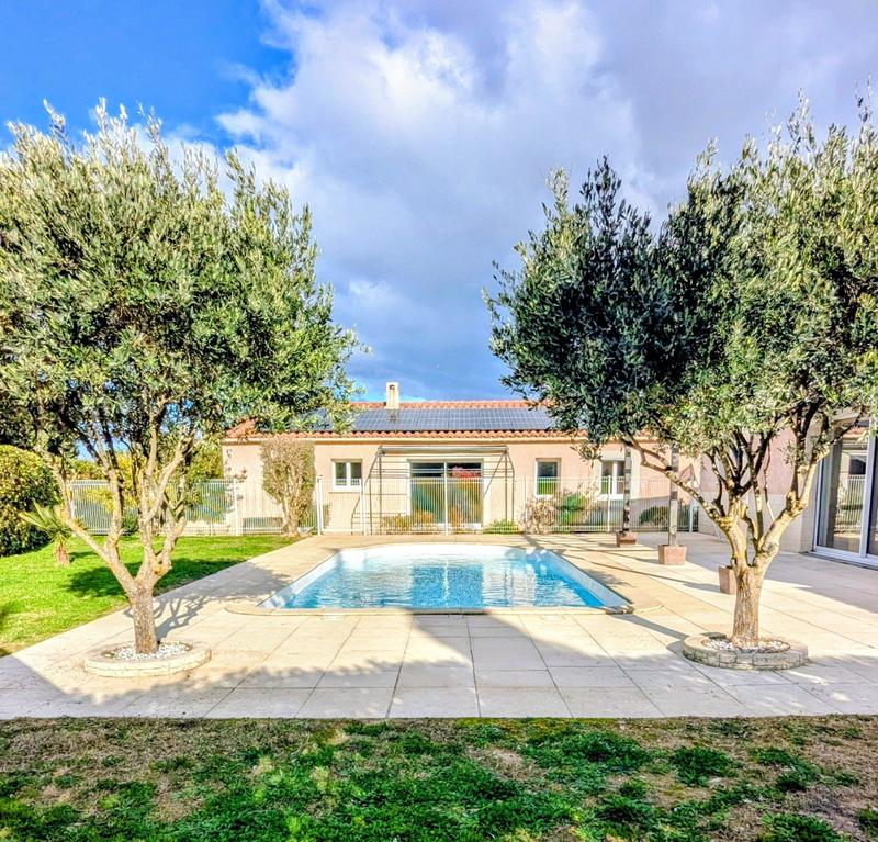 Maison - 182 m² - 7 pièces