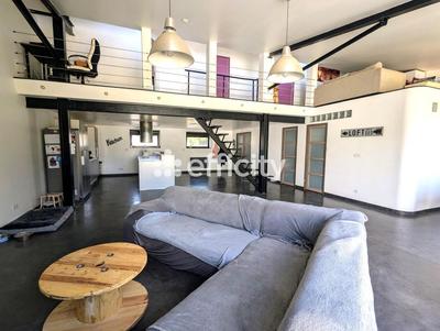 Maison - 160 m² - 5 pièces