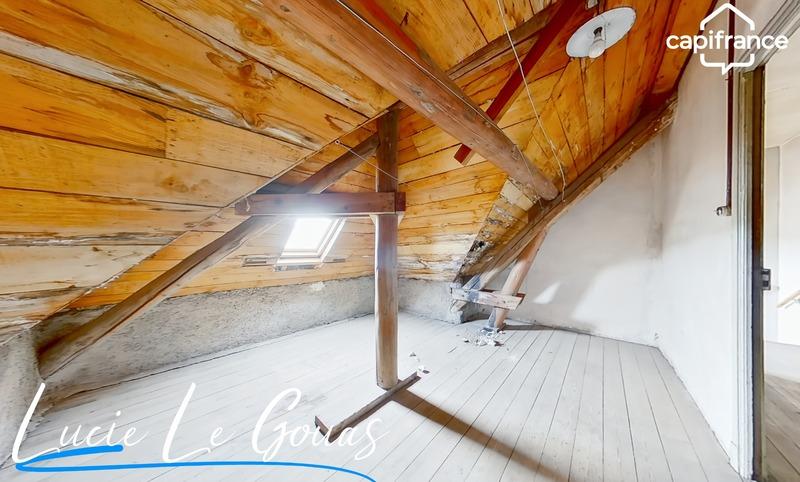 Maison - 177 m² - 8 pièces