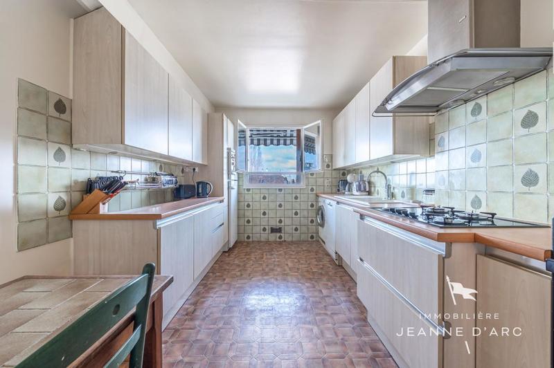 Appartement - 121 m² - 4 pièces